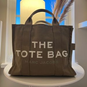 Marc Jacob’s ‘The Tote Bag’